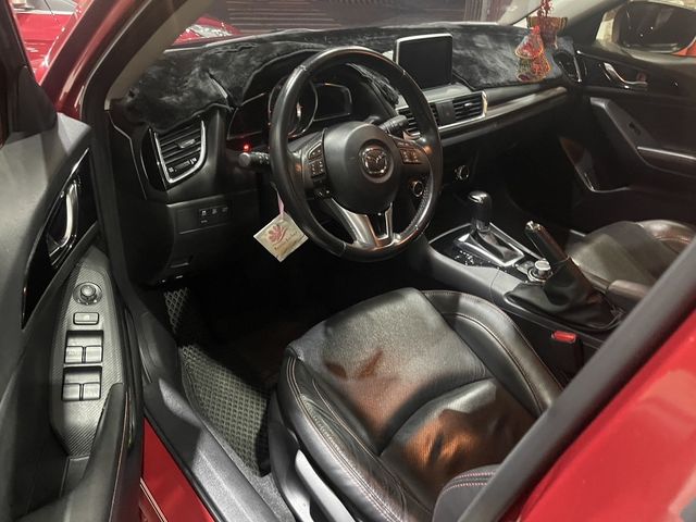 MAZDA馬自達 MAZDA 3  第5張相片