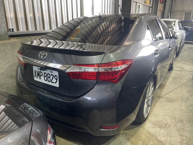TOYOTA豐田 ALTIS  第3張相片