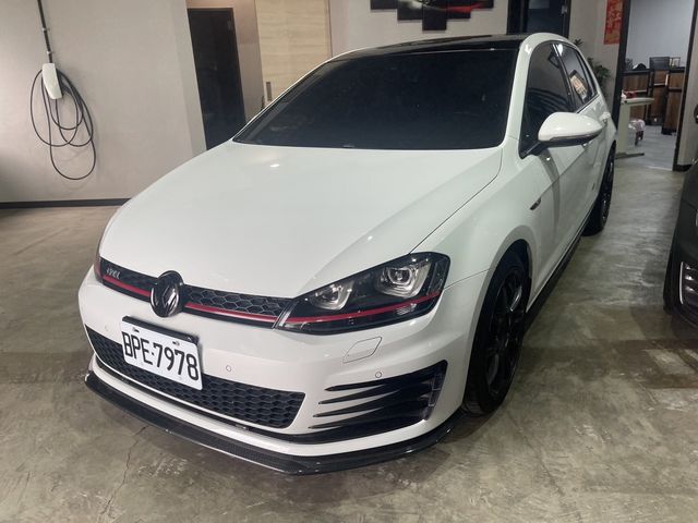 VOLKSWAGEN福斯 GOLF GTI  第1張相片
