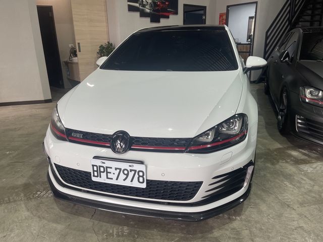 VOLKSWAGEN福斯 GOLF GTI  第5張相片