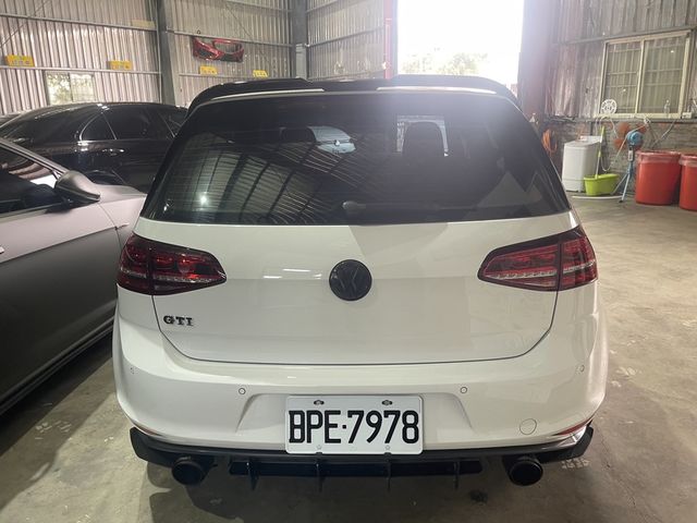 VOLKSWAGEN福斯 GOLF GTI  第7張相片