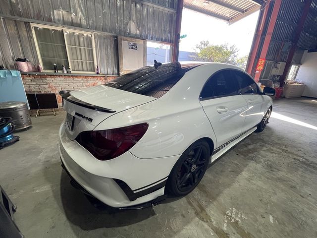 M-BENZ賓士 CLA250  第2張相片