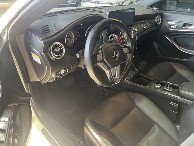M-BENZ賓士 CLA250  第5張相片