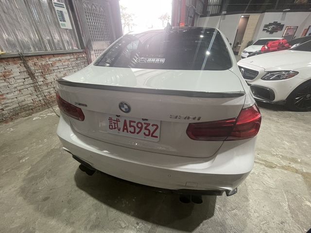 BMW寶馬 330I  第4張相片
