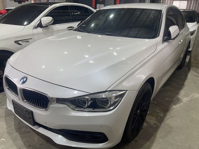 BMW寶馬 318I LUXURY  第1張相片