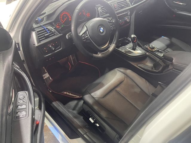 BMW寶馬 318I LUXURY  第5張相片