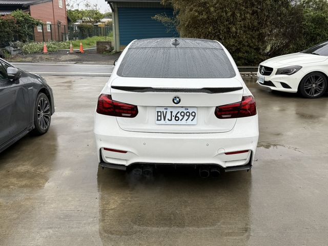BMW寶馬 328I  第4張相片