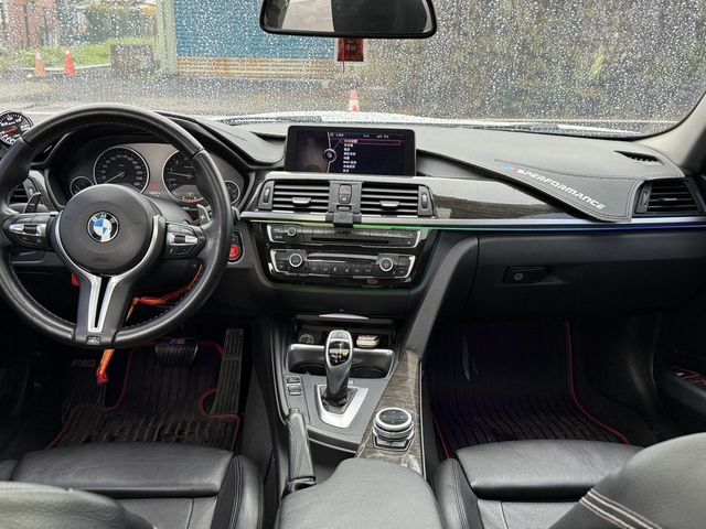 BMW寶馬 328I  第6張相片
