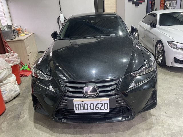 LEXUS凌志 IS 300  第5張相片