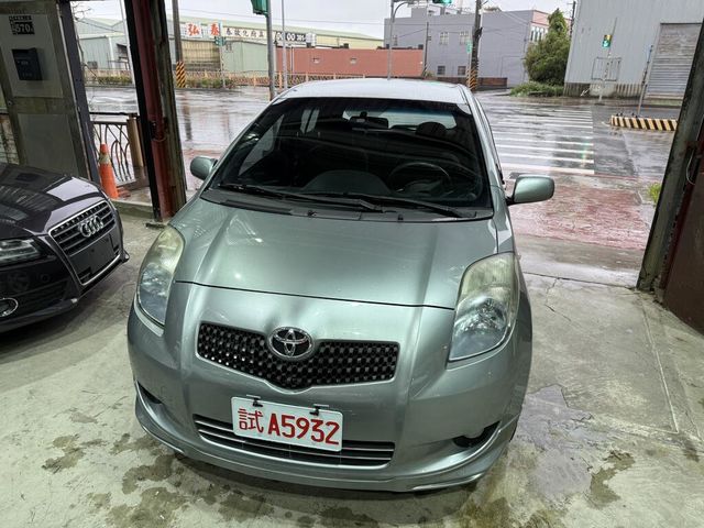 TOYOTA豐田 YARIS  第2張相片