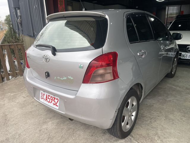 TOYOTA豐田 YARIS  第2張相片