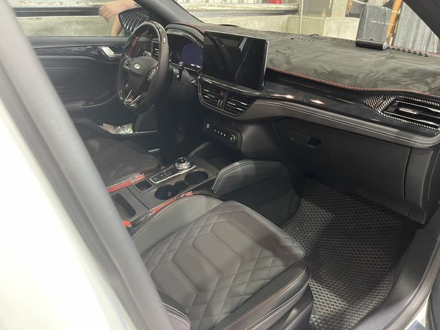 FORD福特 FOCUS WAGON  第5張相片