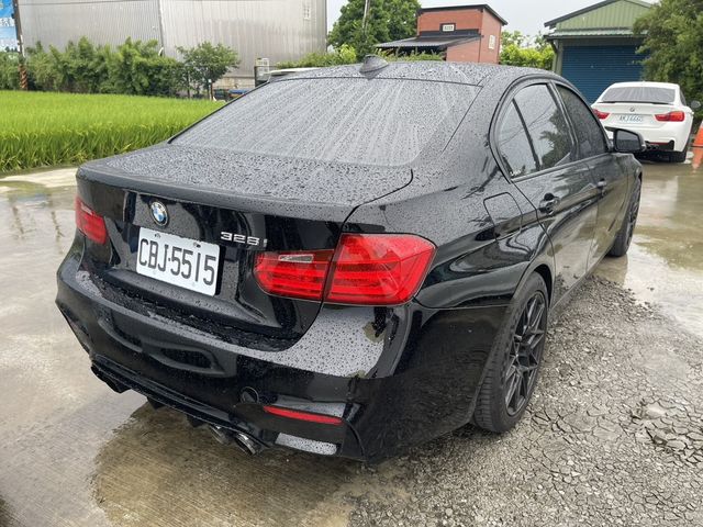 BMW寶馬 328I  第2張相片