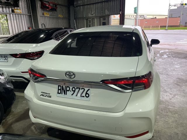 TOYOTA豐田 ALTIS  第4張相片