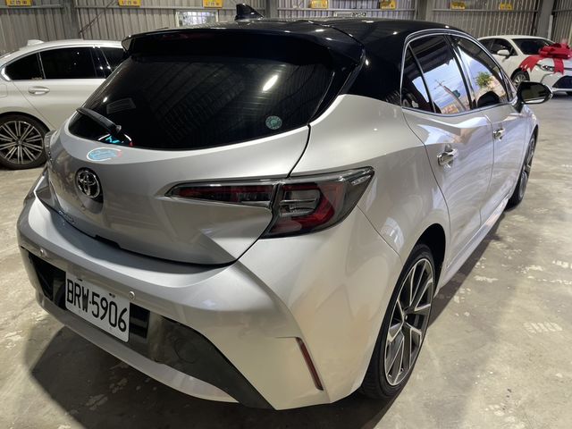 TOYOTA豐田 AURIS  第2張相片
