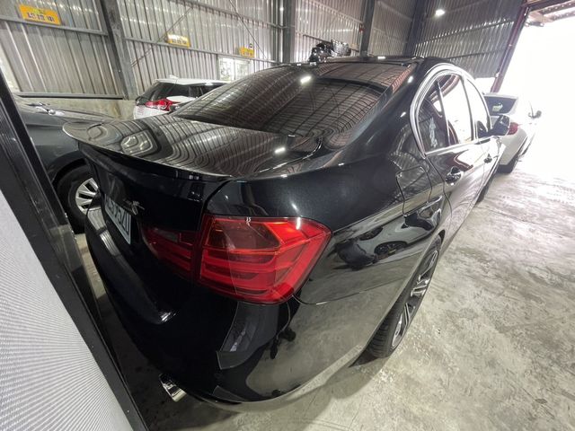 BMW寶馬 320I  第2張相片