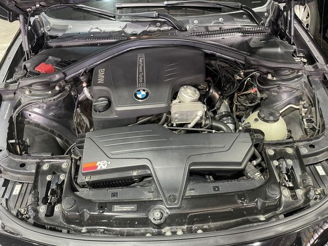 BMW寶馬 320I  第6張相片