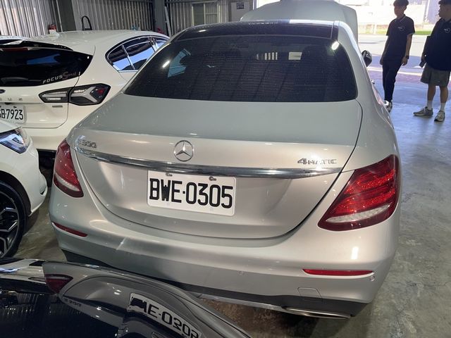 M-BENZ賓士 E300  第4張相片