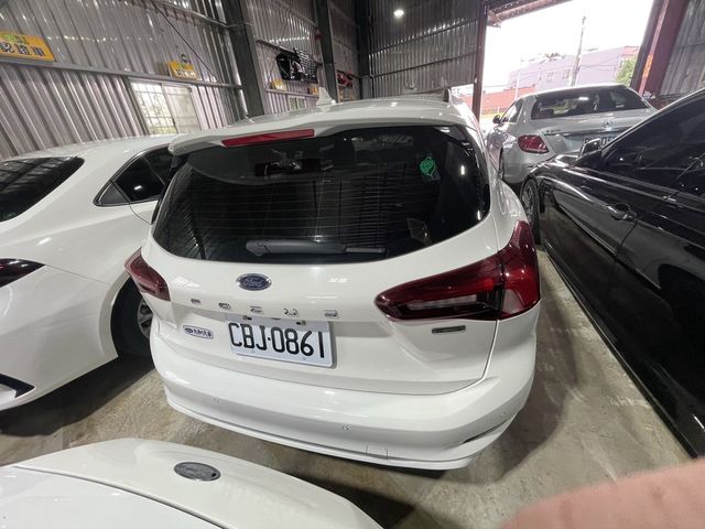 FORD福特 FOCUS WAGON  第4張相片