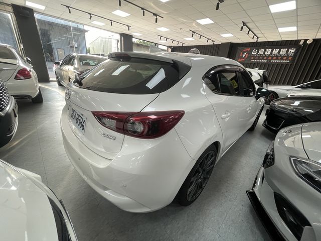 MAZDA馬自達 MAZDA 3  第2張相片