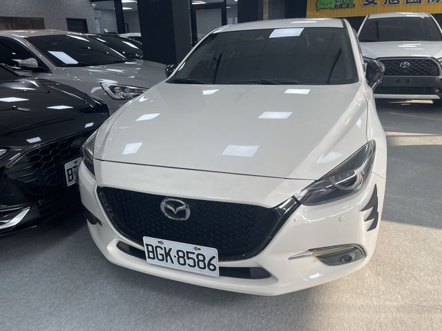 MAZDA馬自達 MAZDA 3  第4張相片