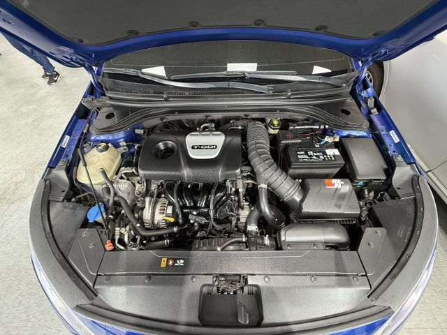 HYUNDAI現代 ELANTRA  第6張相片
