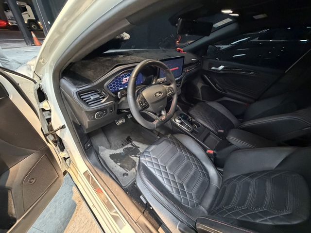 FORD福特 FOCUS WAGON  第5張相片