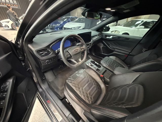 FORD福特 FOCUS WAGON  第5張相片