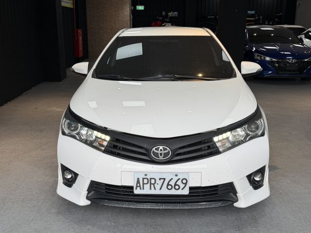 TOYOTA豐田 ALTIS  第3張相片