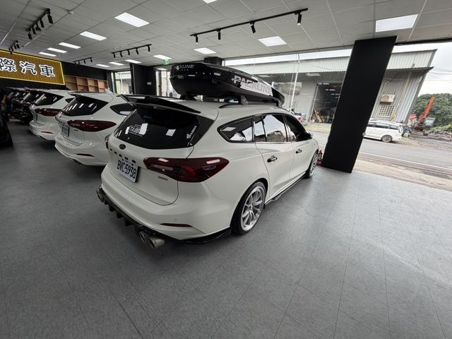 FORD福特 FOCUS WAGON  第2張相片