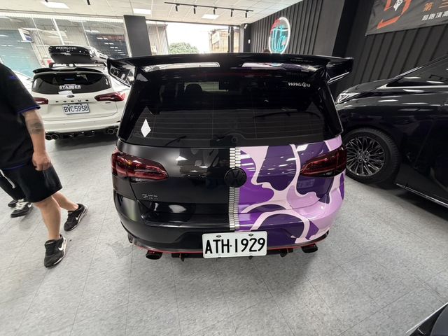 VOLKSWAGEN福斯 GOLF GTI  第4張相片