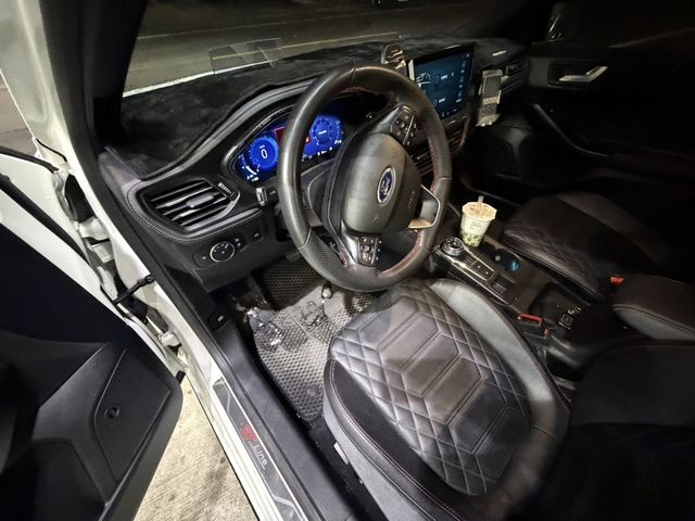 FORD福特 FOCUS WAGON  第5張相片