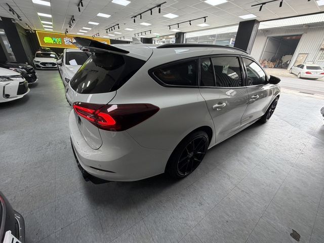 FORD福特 FOCUS WAGON  第2張相片