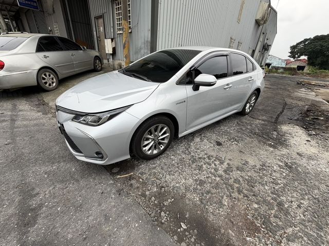 TOYOTA豐田 COROLLA ALTIS HYBRID  第1張相片