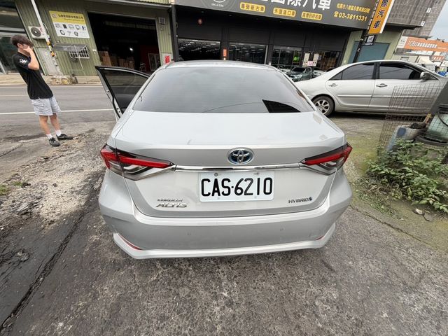 TOYOTA豐田 COROLLA ALTIS HYBRID  第4張相片