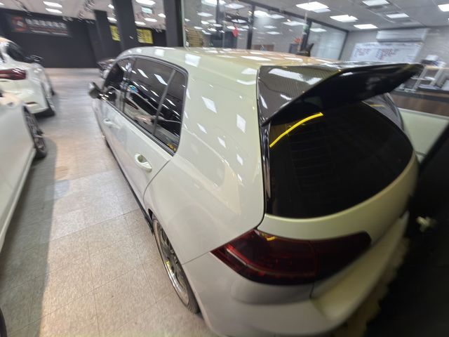 VOLKSWAGEN福斯 GOLF  第2張相片