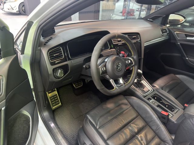 VOLKSWAGEN福斯 GOLF  第5張相片