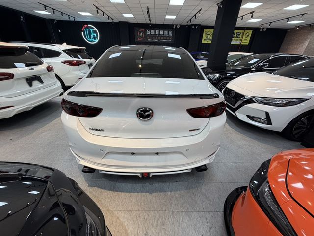 MAZDA馬自達 MAZDA 3  第4張相片
