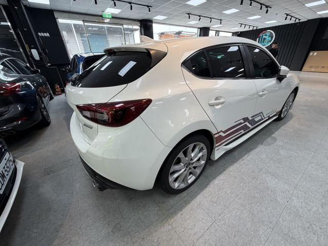 MAZDA馬自達 MAZDA 3  第2張相片