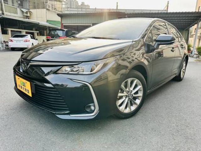 TOYOTA豐田 ALTIS  第1張相片