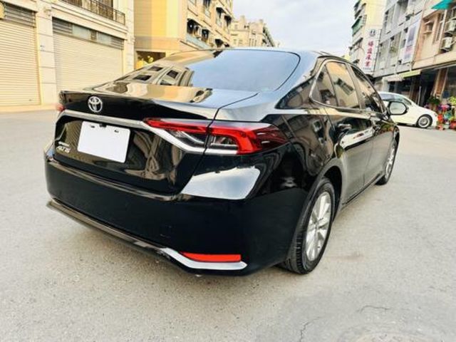 TOYOTA豐田 ALTIS  第2張相片