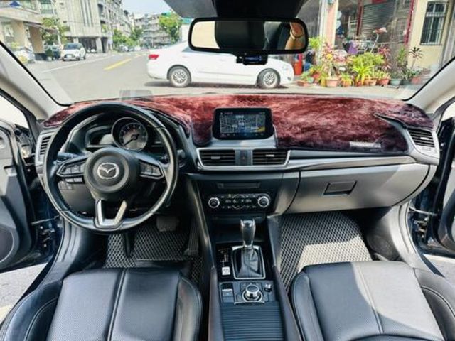MAZDA馬自達 MAZDA 3  第5張相片