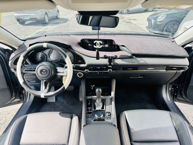 MAZDA馬自達 MAZDA 3  第7張相片