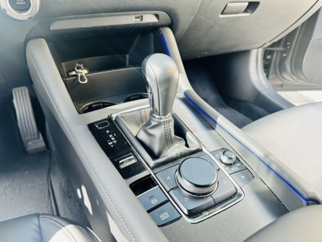 MAZDA馬自達 MAZDA 3  第18張相片