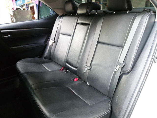 TOYOTA豐田 ALTIS  第4張相片