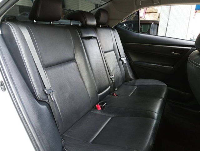 TOYOTA豐田 ALTIS  第6張相片