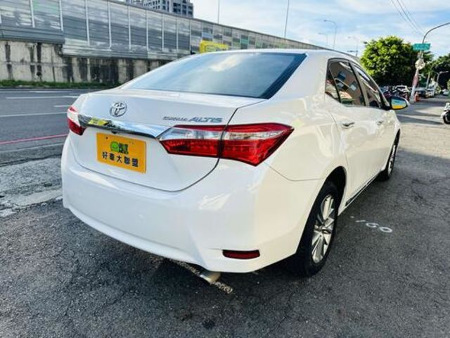 TOYOTA豐田 ALTIS  第12張相片