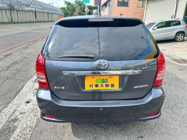 TOYOTA豐田 WISH  第4張相片