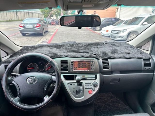 TOYOTA豐田 WISH  第5張相片
