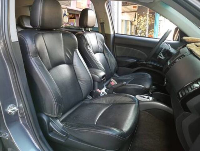 MITSUBISHI三菱 OUTLANDER  第4張相片